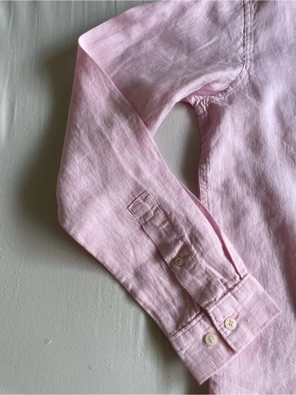 Banana Republic Men’s Pink Linen Button-Down Shirt / S